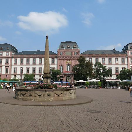 Holiday Inn Express - Darmstadt By Ihg Eksteriør bilde