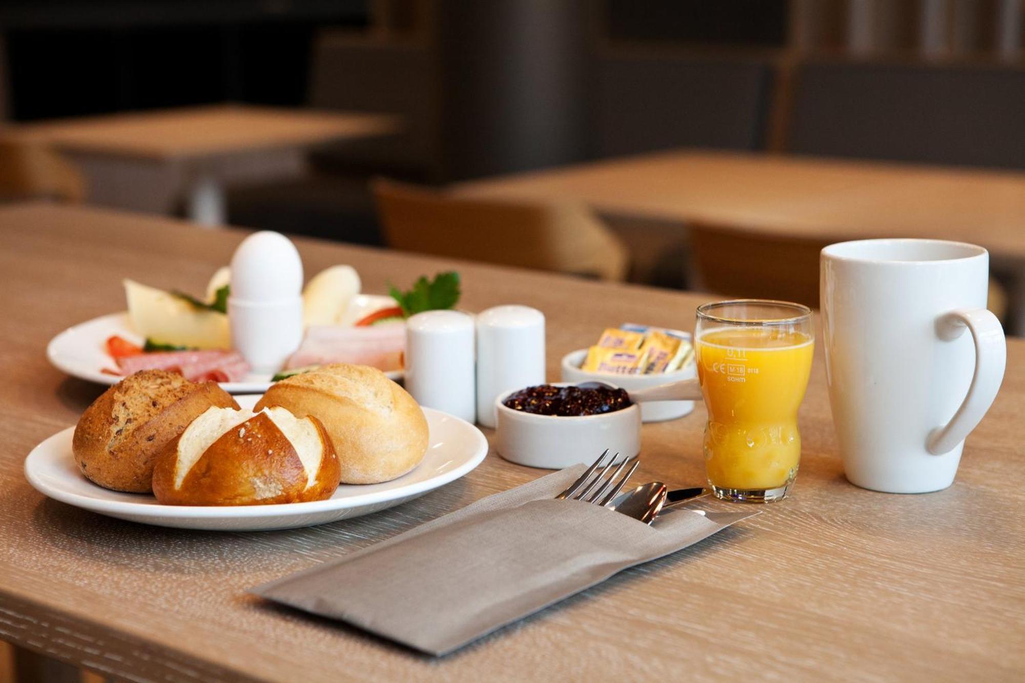 Holiday Inn Express - Darmstadt By Ihg Eksteriør bilde